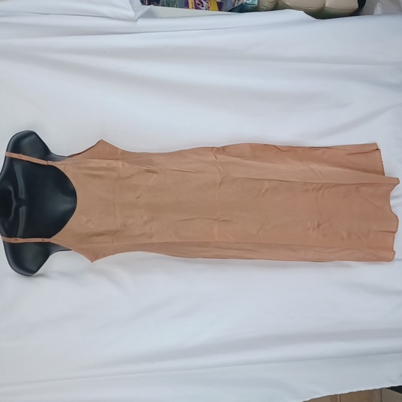 Vintage Snip-it Slip. Taffeta,  creamy brown, sz 38, Celanese Clairanese - Picture 1 of 7